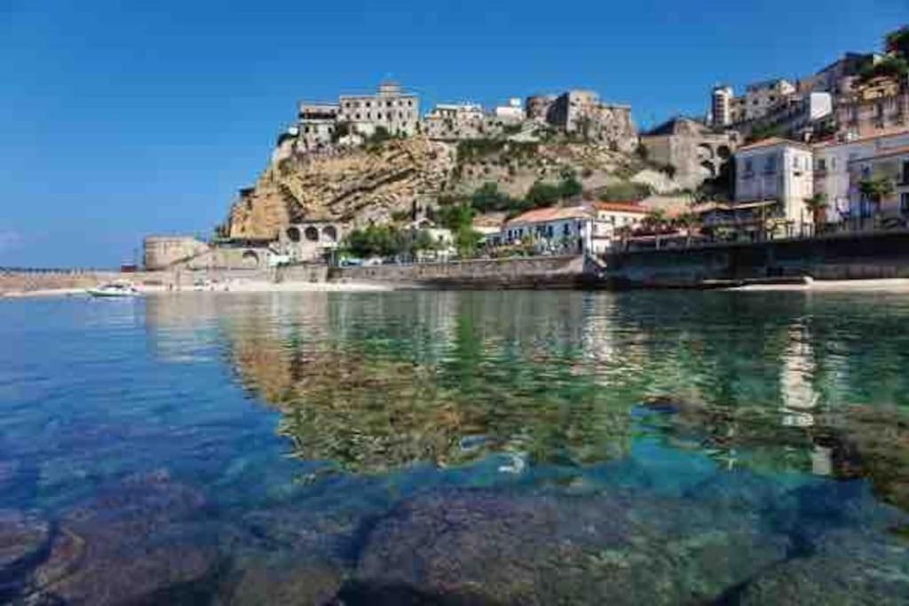 La Scaletta Sul Mare Di Pizzo Wifi E Disney+ Exterior photo